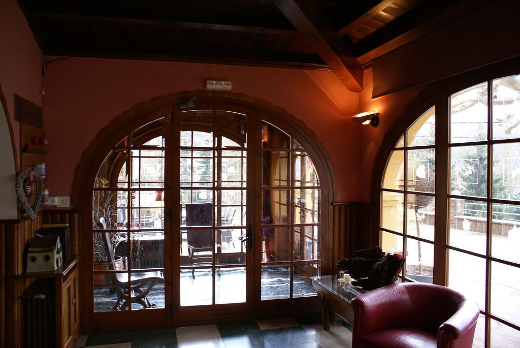 Hostal De La Gloria Viladrau Exteriör bild